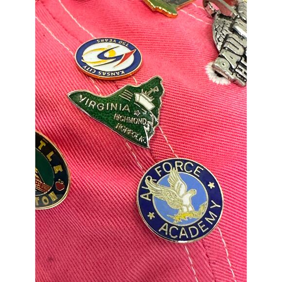 Pink Richmond VA Cap w/39 Souvenir Pins & Paul McCartney World Tour Pin - Picture 12 of 14